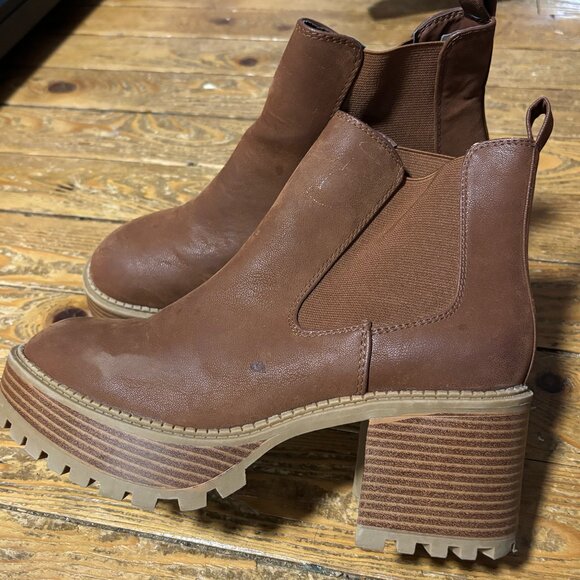 MIA Retro Brown Suede Platform Boots 9 - Picture 1 of 3
